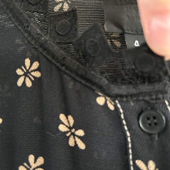 ANNA SUI Tunic Blouse Black with Cream Flowers and Lace Trim - Picture 3 of 6